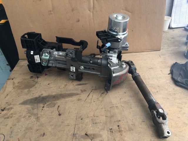 Колонка рулевая JJ501001782 MAZDA