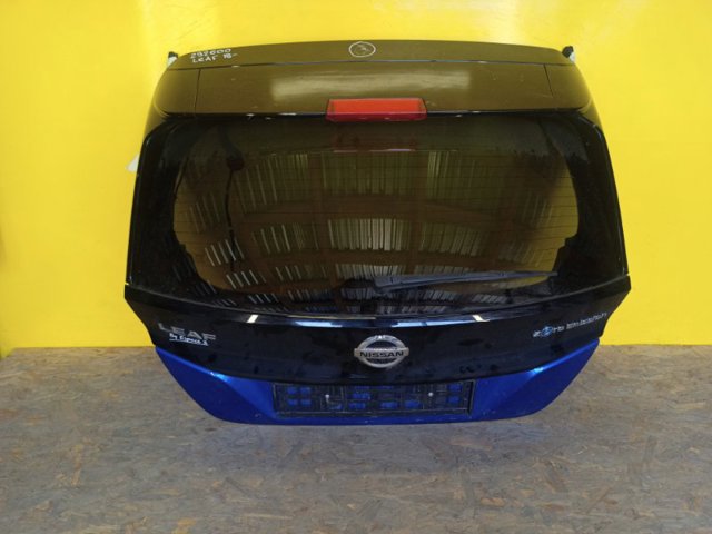 Задняя дверь K01005SHMB NISSAN