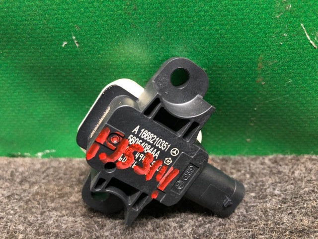 K88365DA0A NISSAN купить в Ужгород