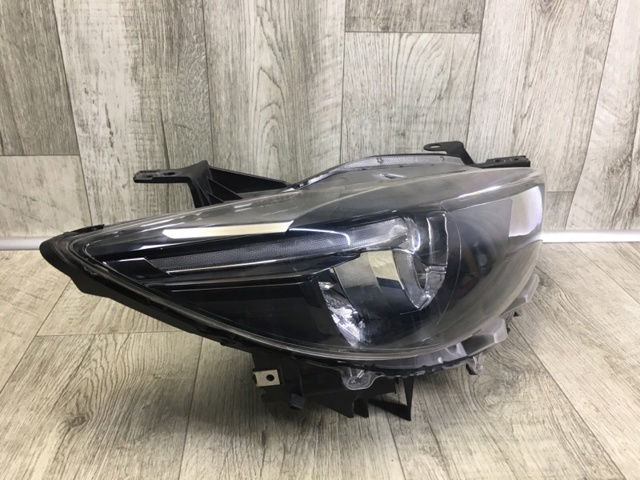 Основная фара - вставка KA1F51031J MAZDA