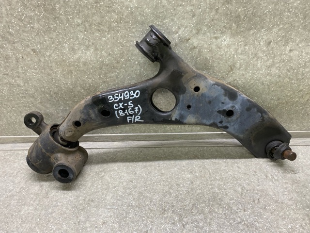 Передний нижний рычаг KB7W34300D MAZDA