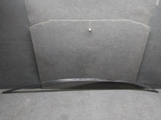 Молдинг крыши, правый KB7W509H0B MAZDA