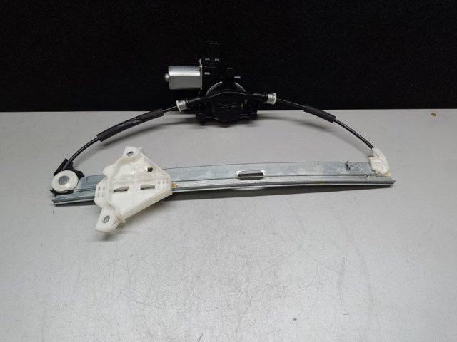Механизм стеклоподъемника двери задней, правой KB7W72590 MAZDA