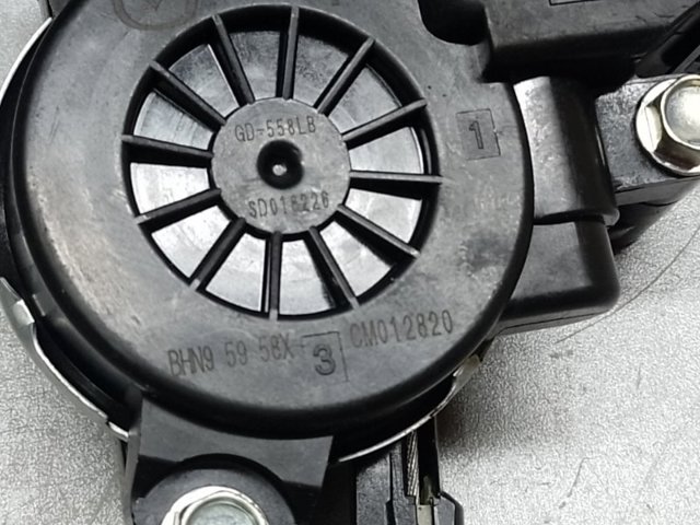 KB7W73590 MAZDA Механизм стеклоподъемника двери задней левой купить в Чернигов