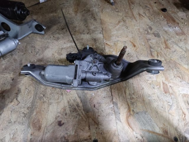 Стеклоочиститель двери задка KD5367450 MAZDA