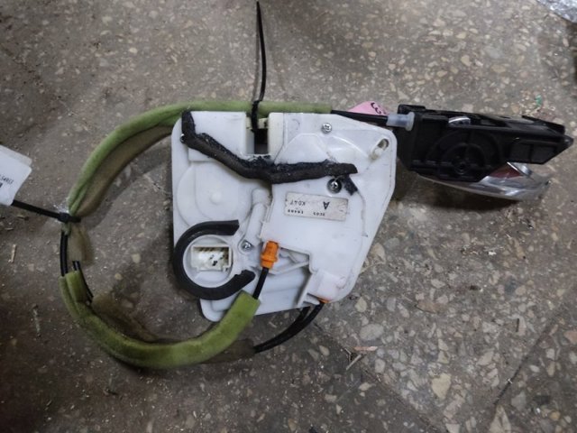 MAZDA KD5372310 Замок двери задней правой в наличии Павлоград