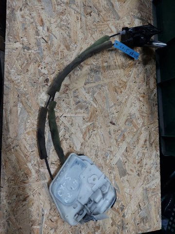 Замок задней левой двери KD5373310 MAZDA