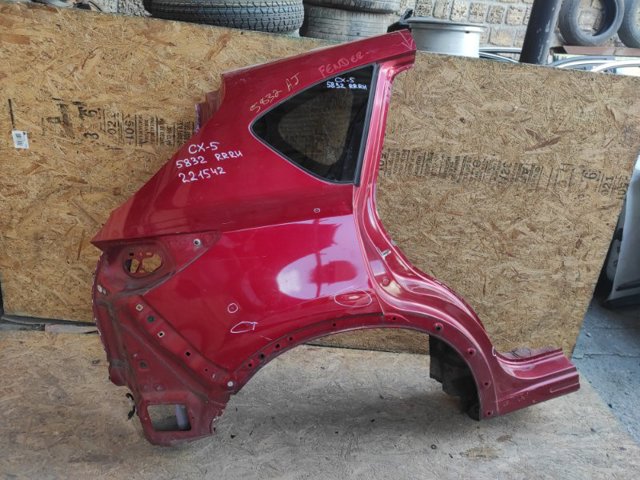 Крыло правое заднее KDY370410C MAZDA