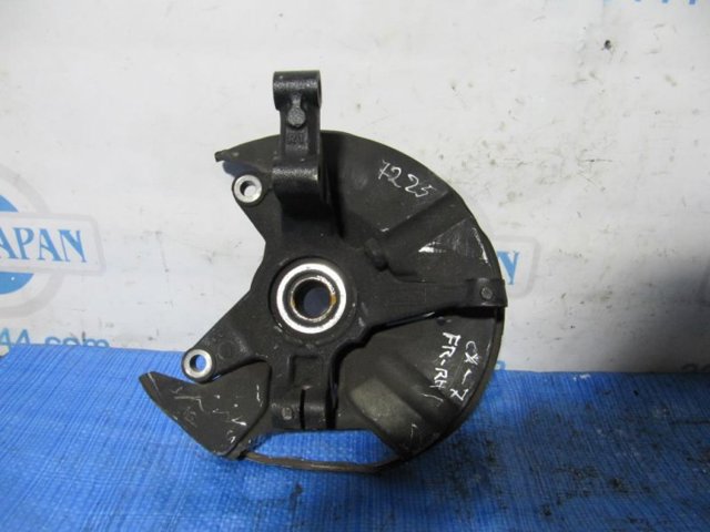 Цапфа - поворотный кулак передний, правый L20633020A MAZDA