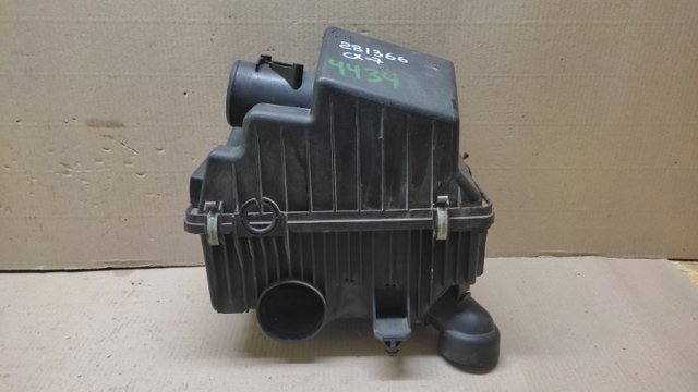 Корпус воздушного фильтра L33E13320A MAZDA