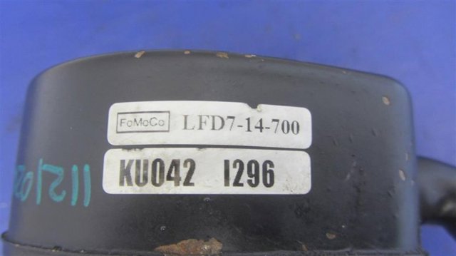 LFD714700 MAZDA Радиатор масляный (холодильник), под фильтром купить в Чернигов