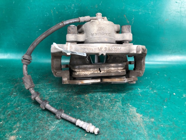 Супорт тормзной LR061370 LAND ROVER