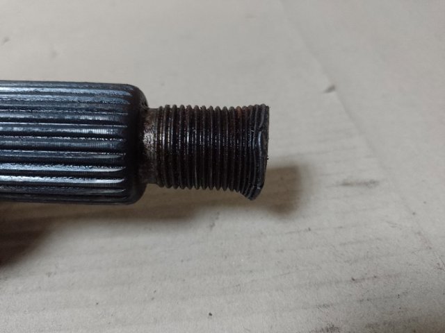 LR061554 LAND ROVER Левая полуось купить в Львов