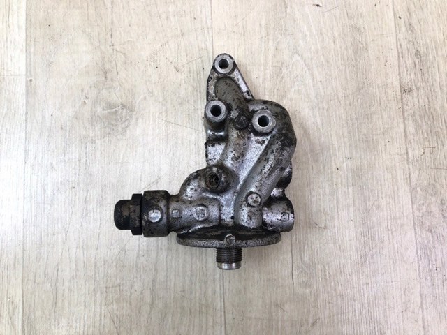 Корпус масляного фильтра MD368977 MITSUBISHI