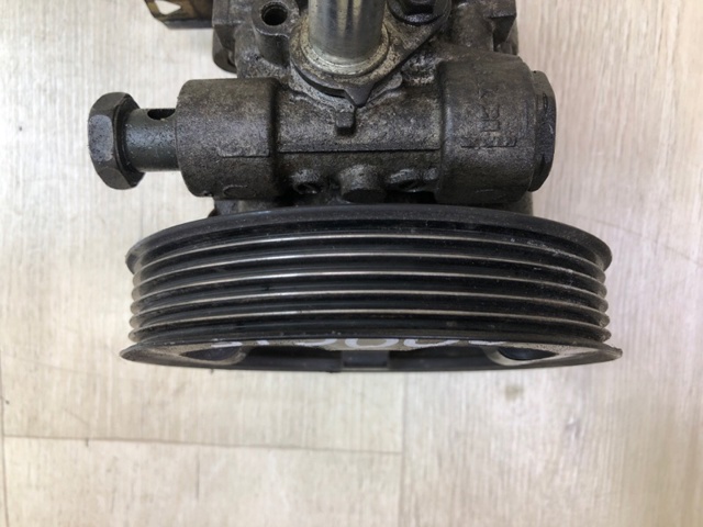 MN100472 MITSUBISHI Насос гидроусилителя руля (ГУР) купить в Харьков
