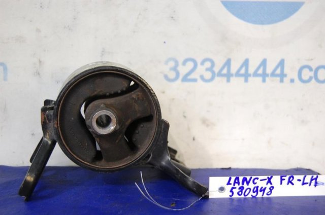 Левая опора двигателя Митсубиси Лансер 10