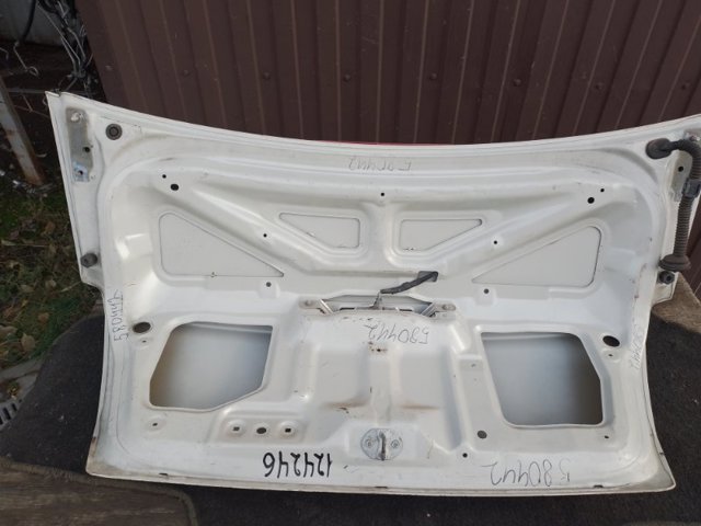 MN150296 MITSUBISHI Крышка багажника купить в Тернополь