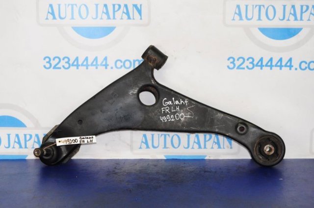 Рычаг передней подвески нижний левый MN161705 MITSUBISHI