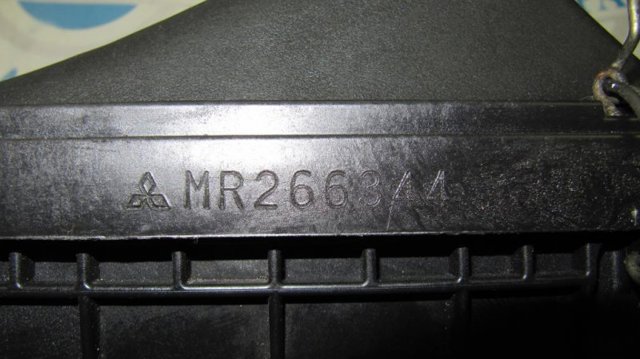 MITSUBISHI MR127419 Корпус воздушного фильтра, нижняя часть в наличии Тернополь