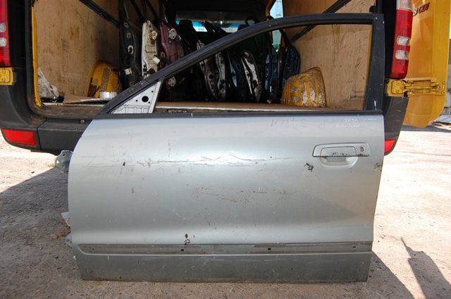 Двери кабины MR273243 MITSUBISHI