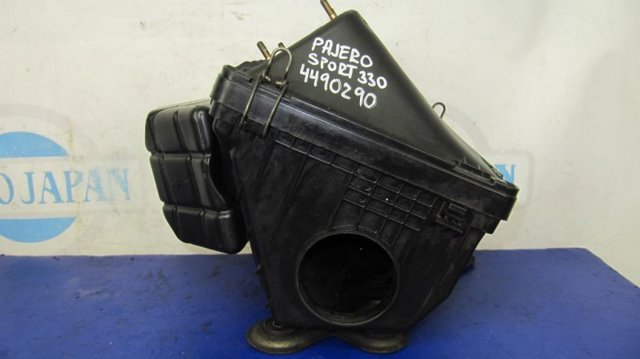 Корпус воздушного фильтра, верхняя часть MR323550 MITSUBISHI