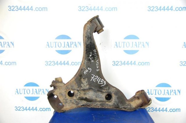 Левый рычаг передней нижней подвески MR496795 MITSUBISHI