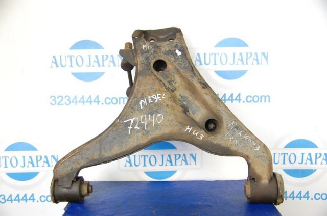 Рычаг передней подвески нижний, правый MR496796 MITSUBISHI