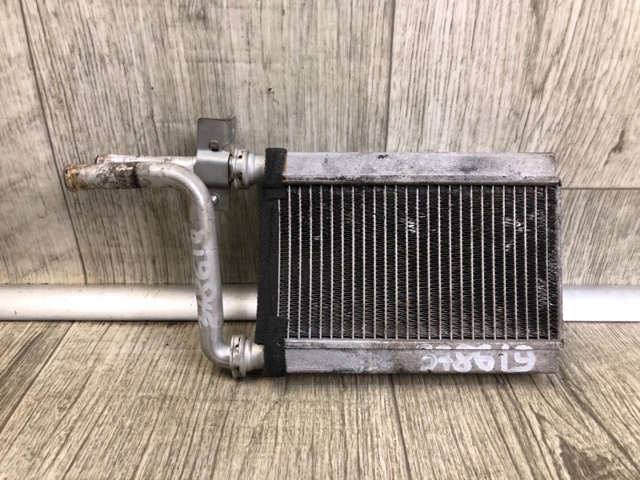 Отопление кузова заднее MR500698 MITSUBISHI