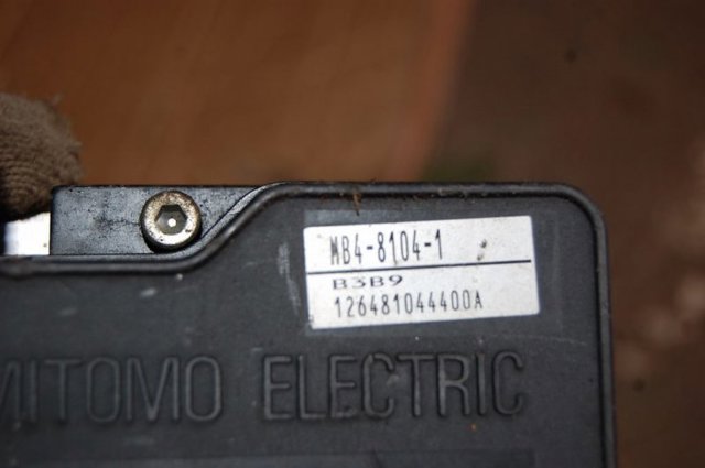MR955673 MITSUBISHI купить в Львов