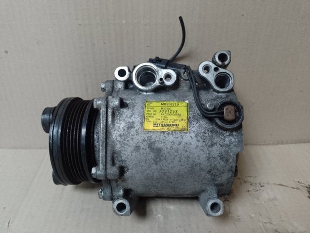 Компрессор кондиционера MR958219 MITSUBISHI