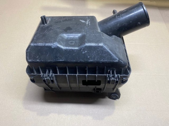 Корпус воздушного фильтра, верхняя часть MR968974 MITSUBISHI