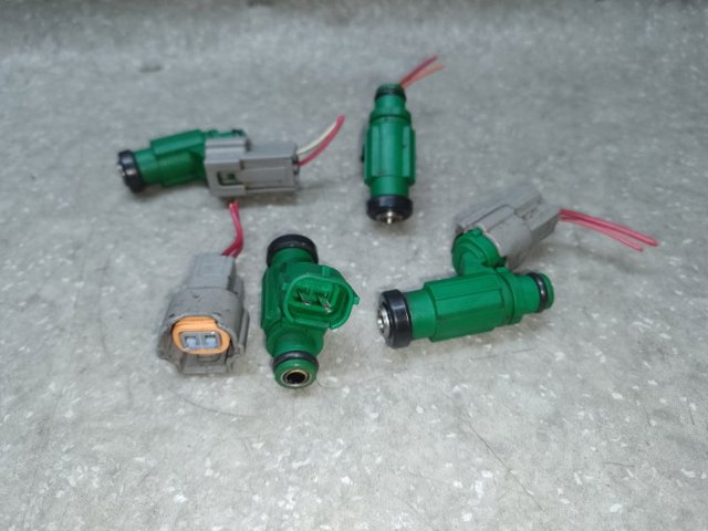 MR988406 MITSUBISHI Топливные форсунки купить в Одесса