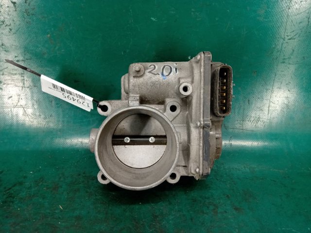 Дроссельная заслонка PE0113640B MAZDA