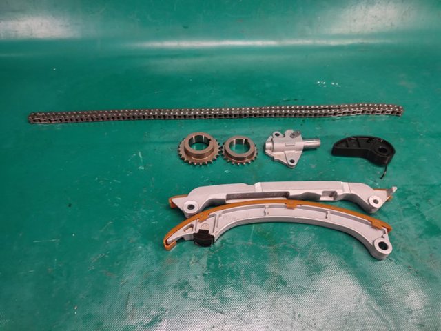 Цепь PE0212201 MAZDA