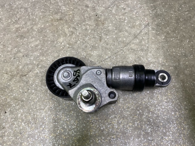 Натяжная планка поликлинового ремня PE0315980B MAZDA