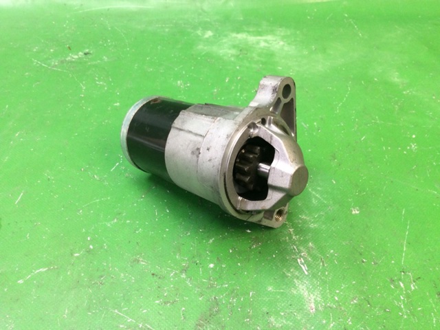 MAZDA PE0718400 Стартер в наличии Запорожье