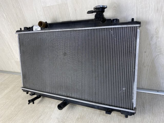 MAZDA PE1615200 Радиатор в наличии Одесса