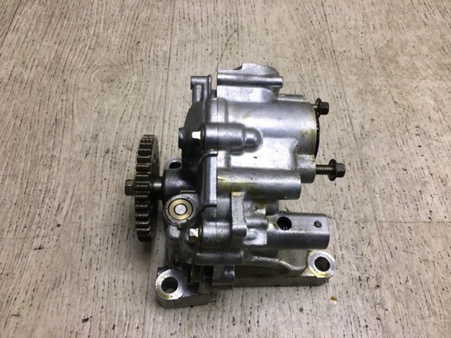 PY0114100 MAZDA Масляный насос купить в Ужгород