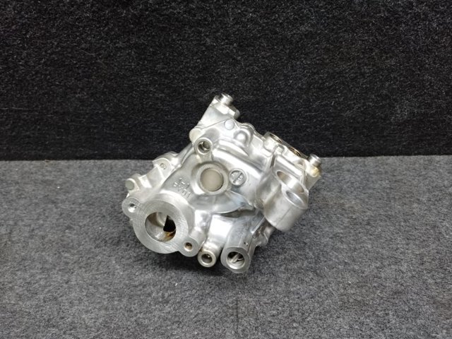 MAZDA PY0114100 Насос масляный в наличии Чернигов