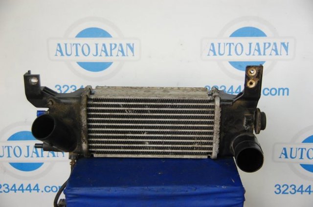 MAZDA RF4P13565A Радиатор интеркуллера в наличии Павлоград