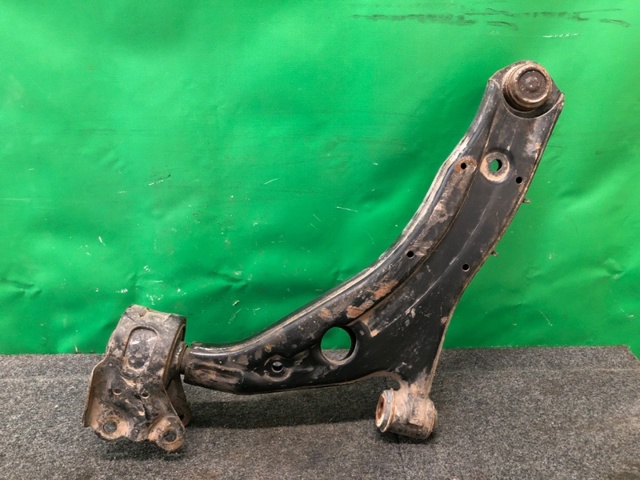 MAZDA TD1134300C Нижний рычаг в наличии Винница