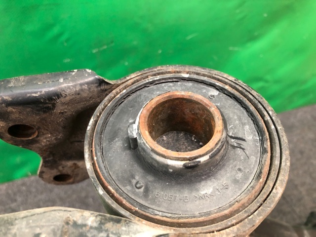 TD1134300E MAZDA Рычаг передней подвески нижний правый купить в Днепр