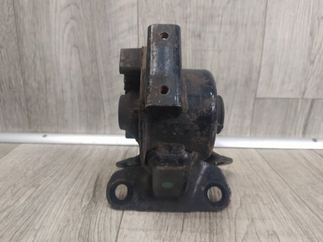 MAZDA TD1139070C Левая подушка двигателя в наличии Ужгород