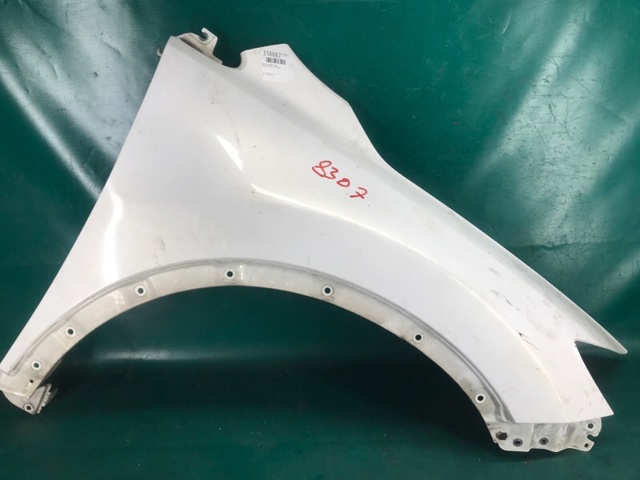 Переднее правое крыло TD1152110D MAZDA
