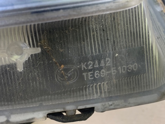 Правая блок фара TE69510K0C MAZDA