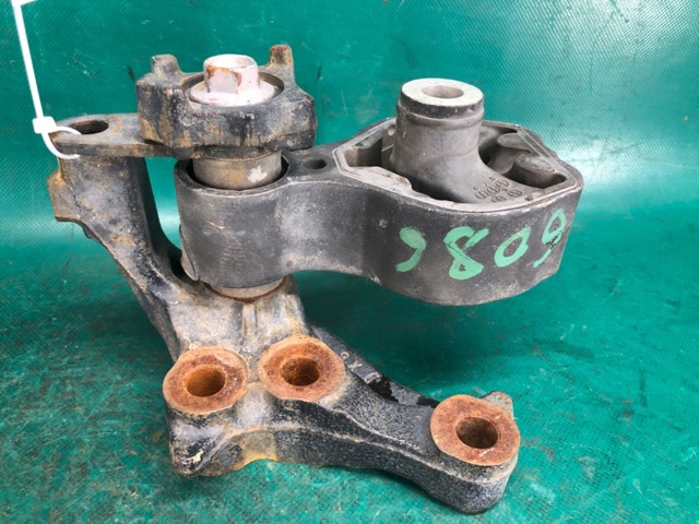 Задняя опора двигателя TK793904XB MAZDA