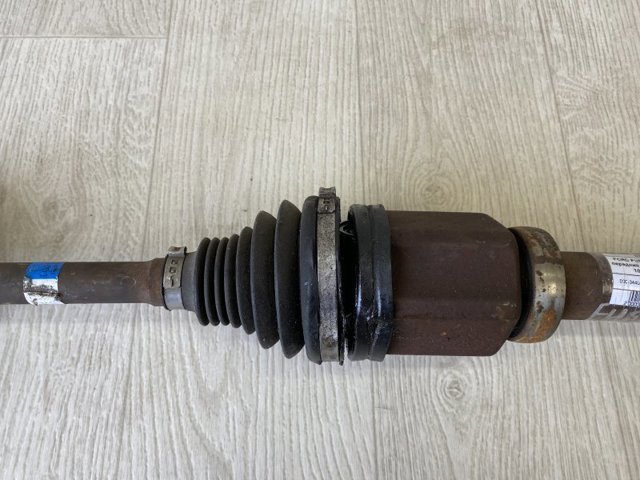 FORD TX723 Полуось (привод) передняя правая в наличии Ровно