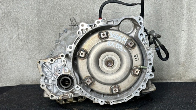 TOYOTA U151F в наличии Чернигов