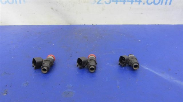 MAZDA ZZJ113250A Топливные форсунки в наличии Ужгород