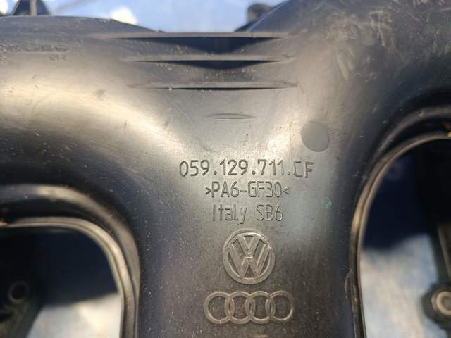 Впускной коллектор Volkswagen Touareg 2
